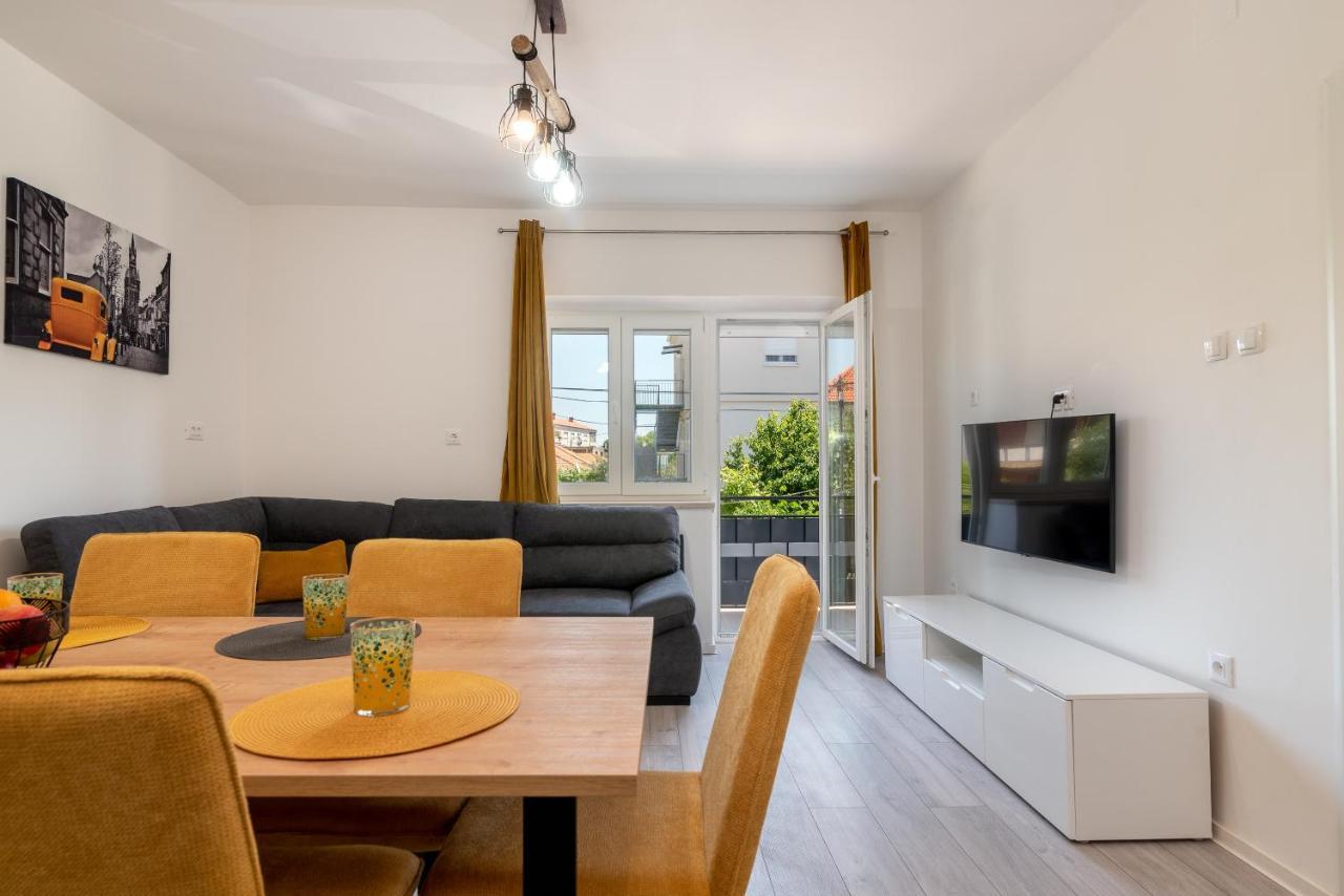 Apartman Galeb Trogir Bagian luar foto