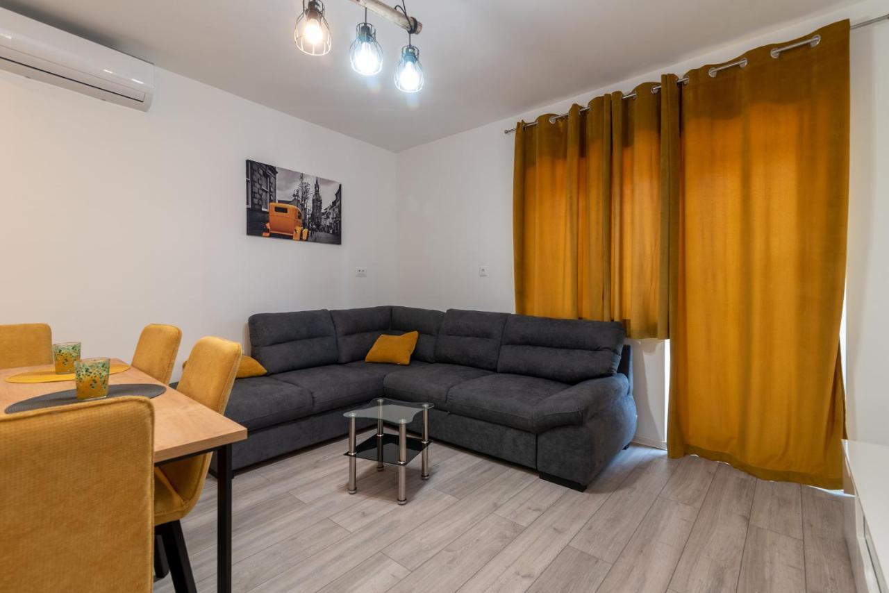 Apartman Galeb Trogir Bagian luar foto